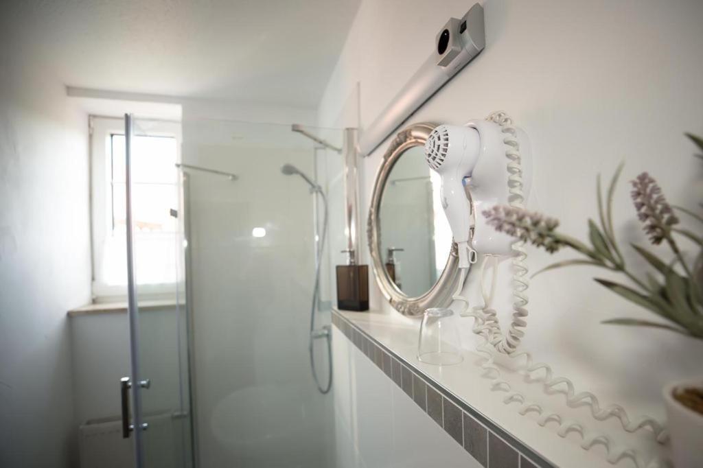 Hotel Weisse Muehle Breitenworbis エクステリア 写真